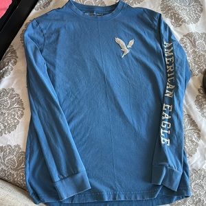 Men’s XS blue American Eagle long sleeve tee.